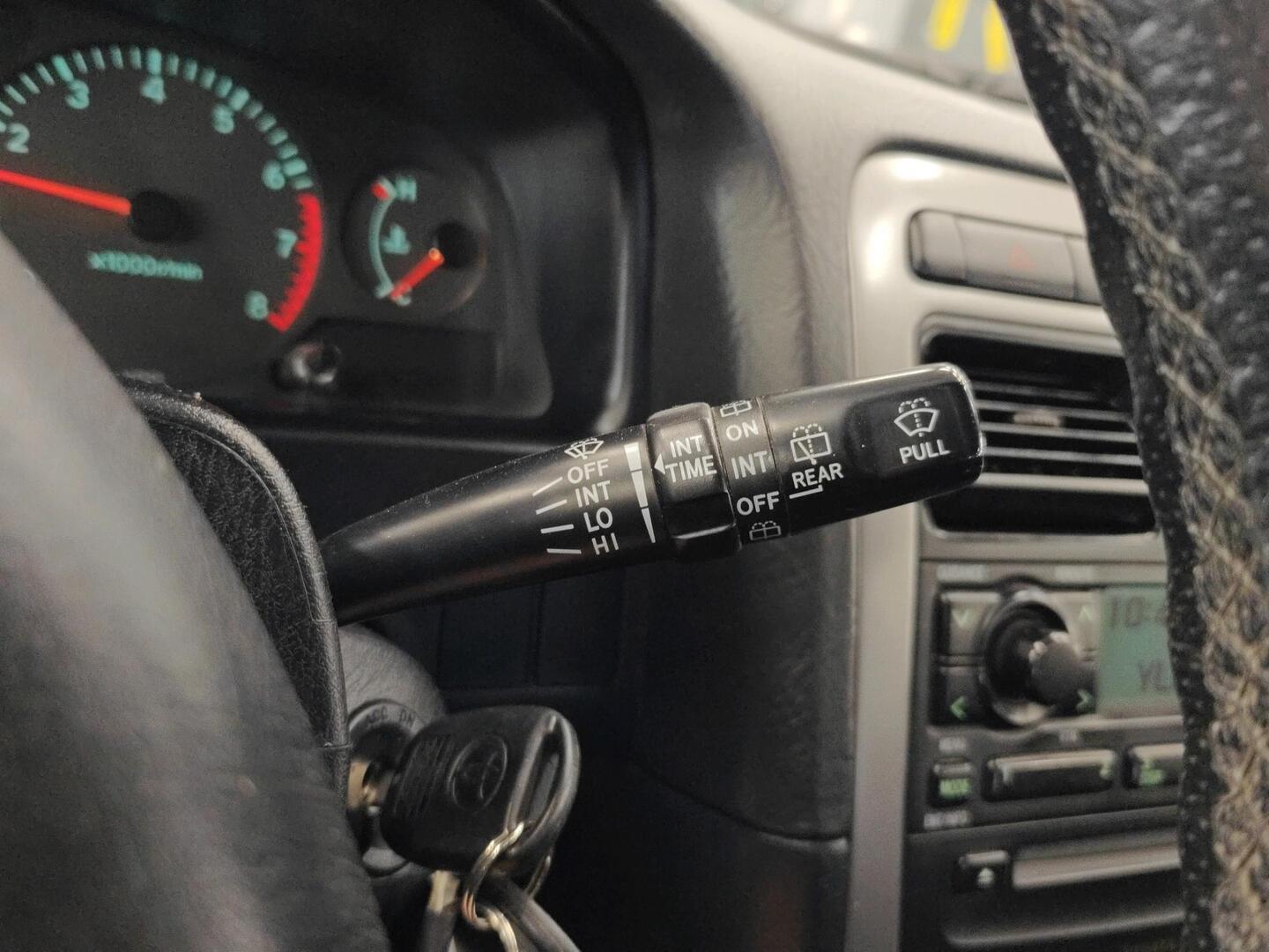 TOYOTA Avensis 2003