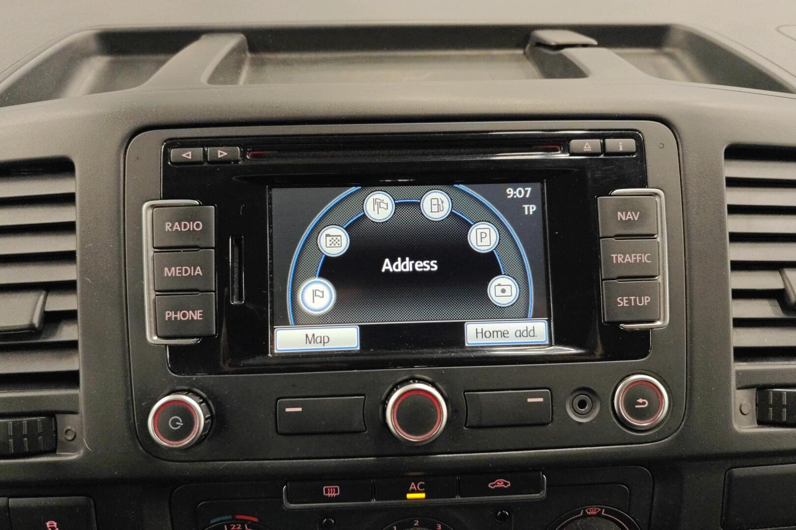 VOLKSWAGEN Transporter 2011