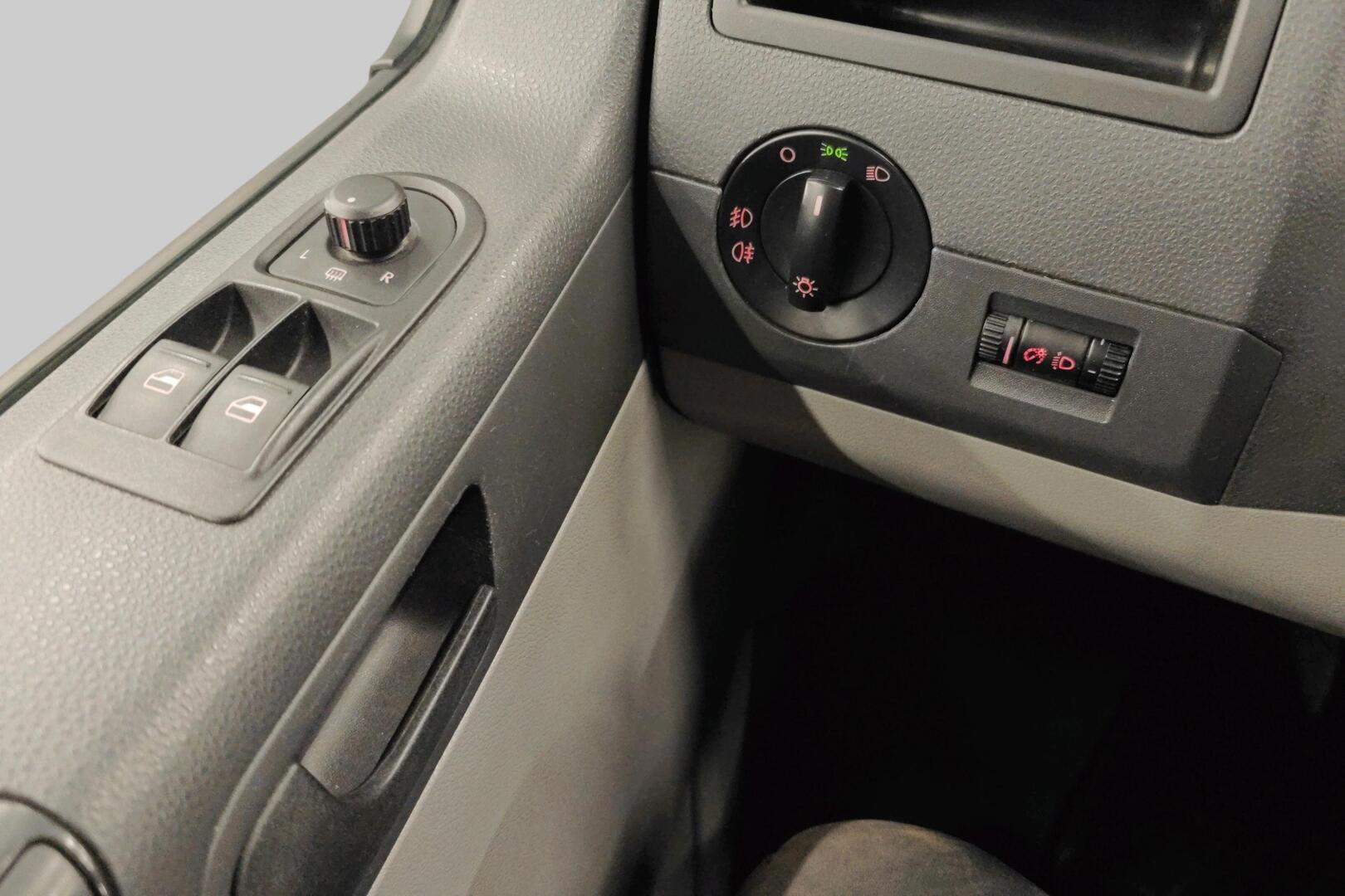 VOLKSWAGEN Transporter 2011