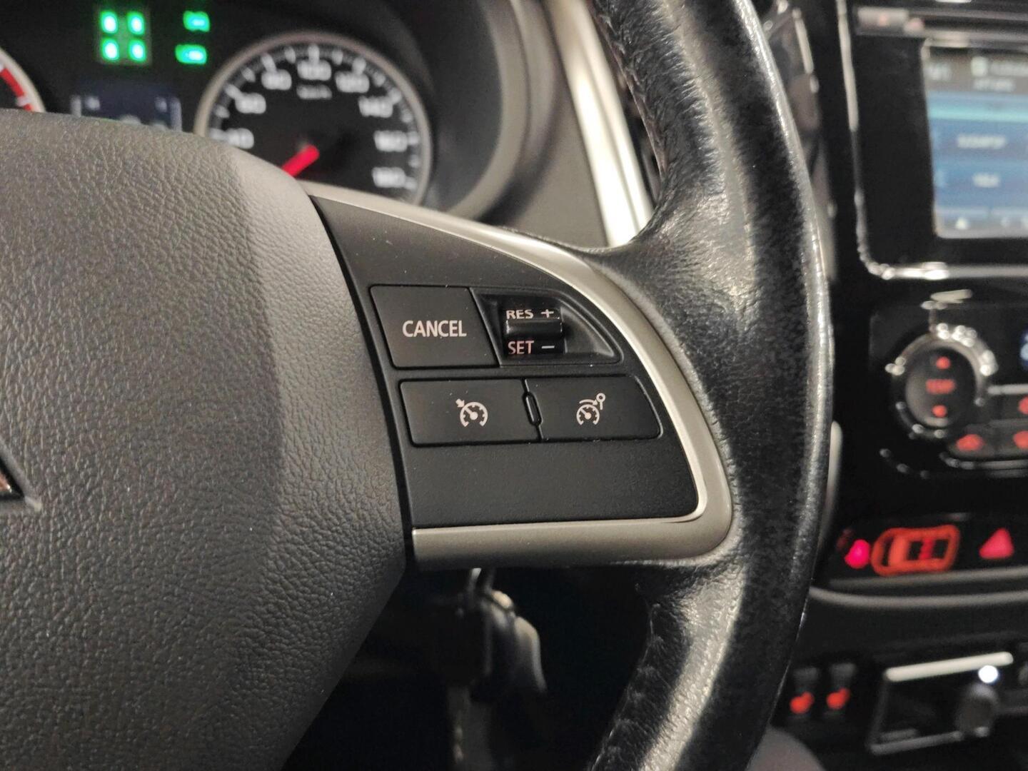 MITSUBISHI L200 2017