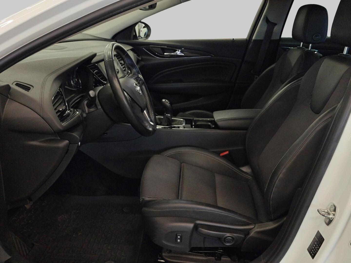 OPEL Insignia 2018