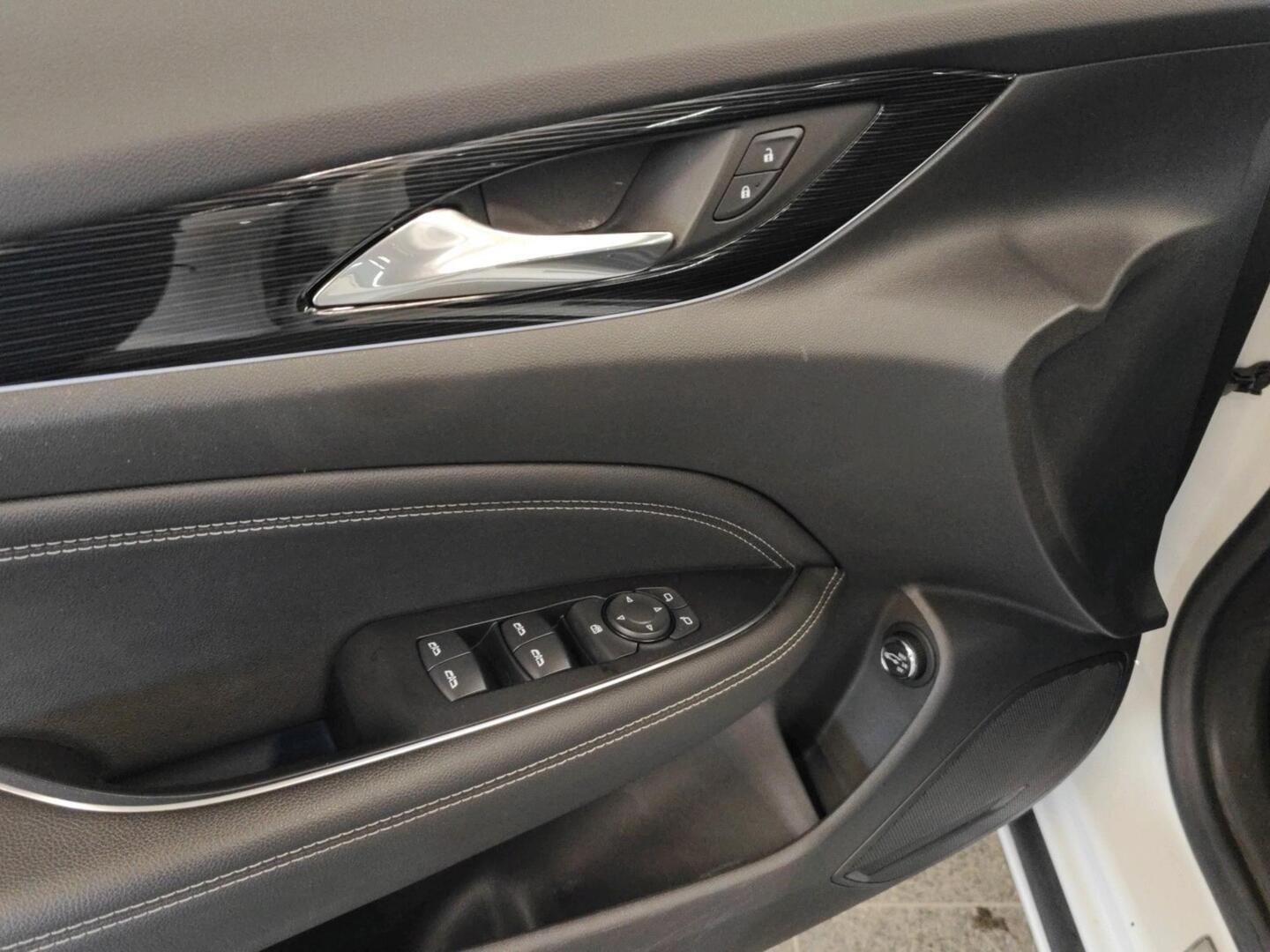 OPEL Insignia 2018