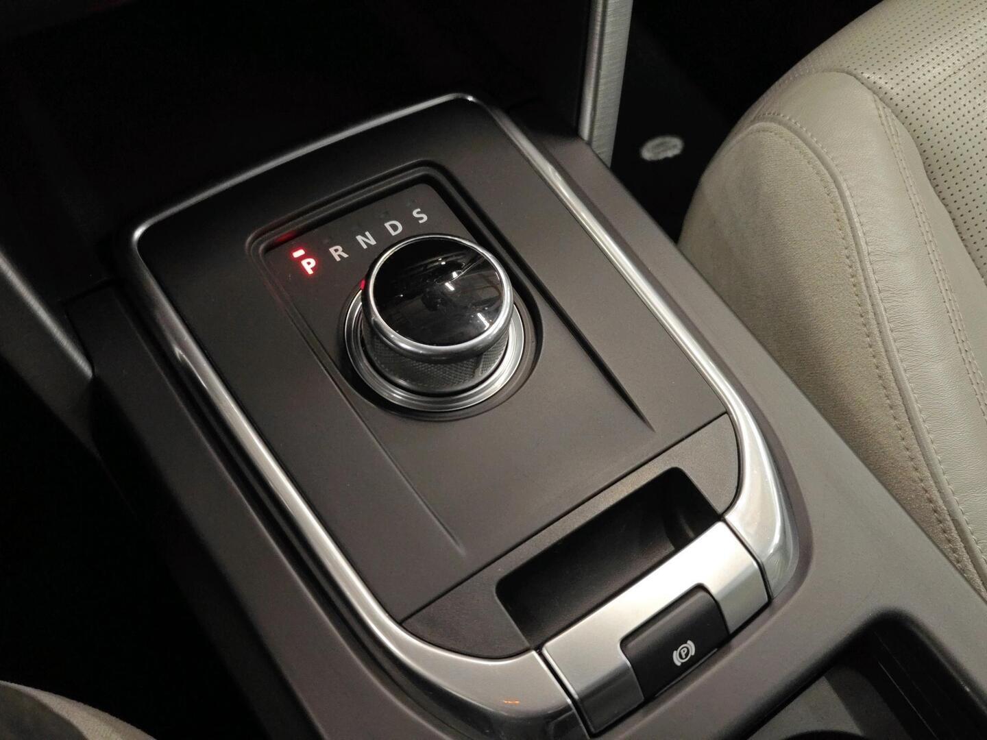 LAND ROVER Discovery 2016