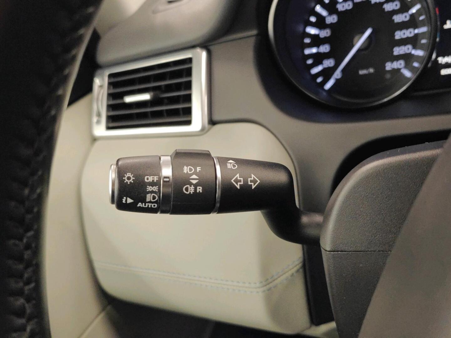 LAND ROVER Discovery 2016