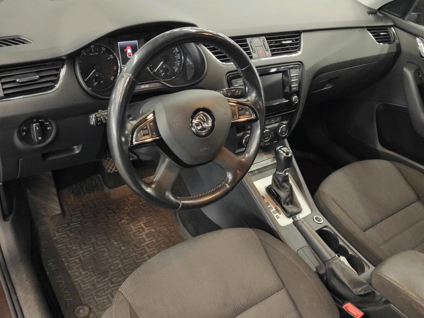 SKODA Octavia 2014