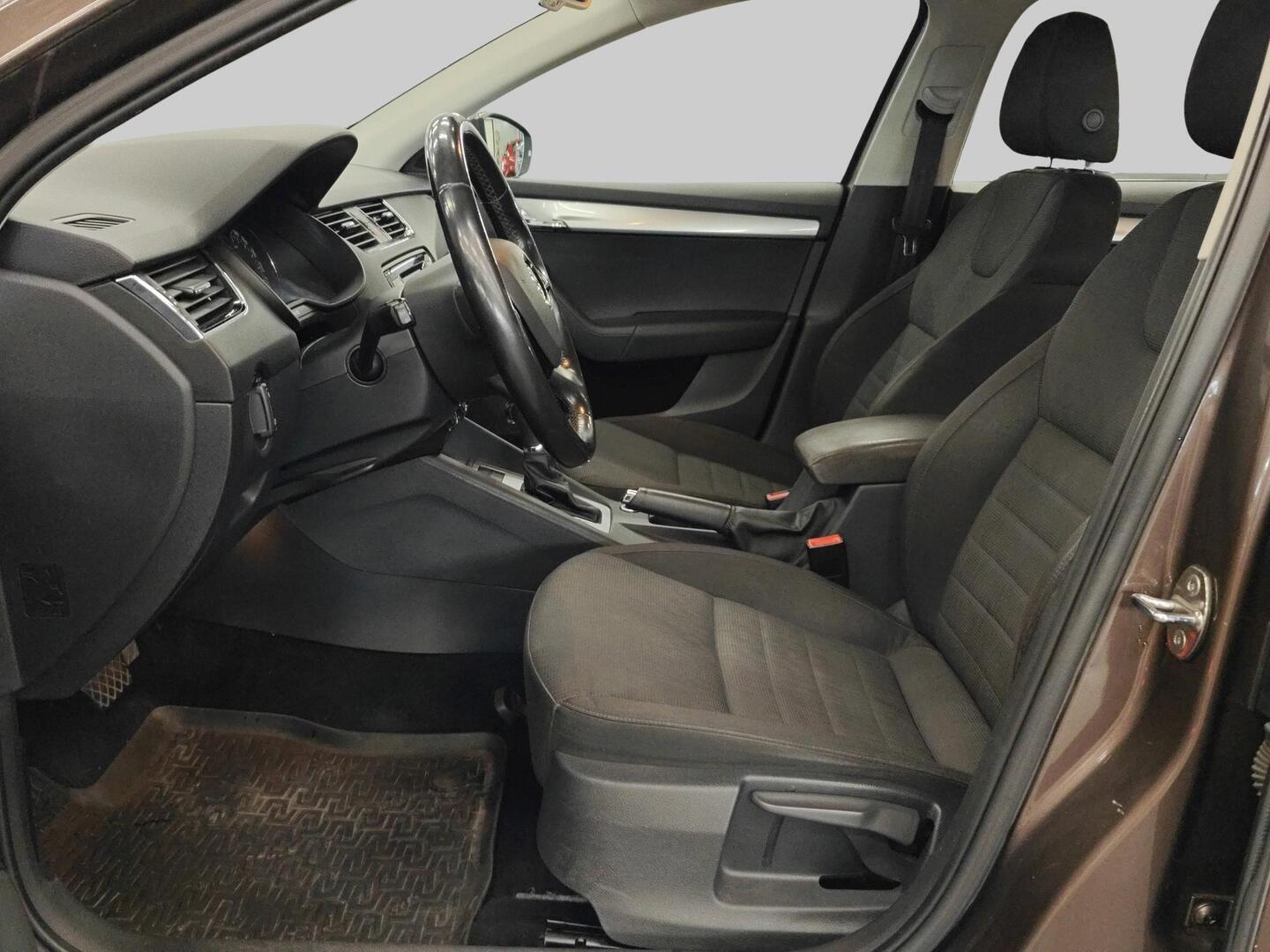 SKODA Octavia 2014