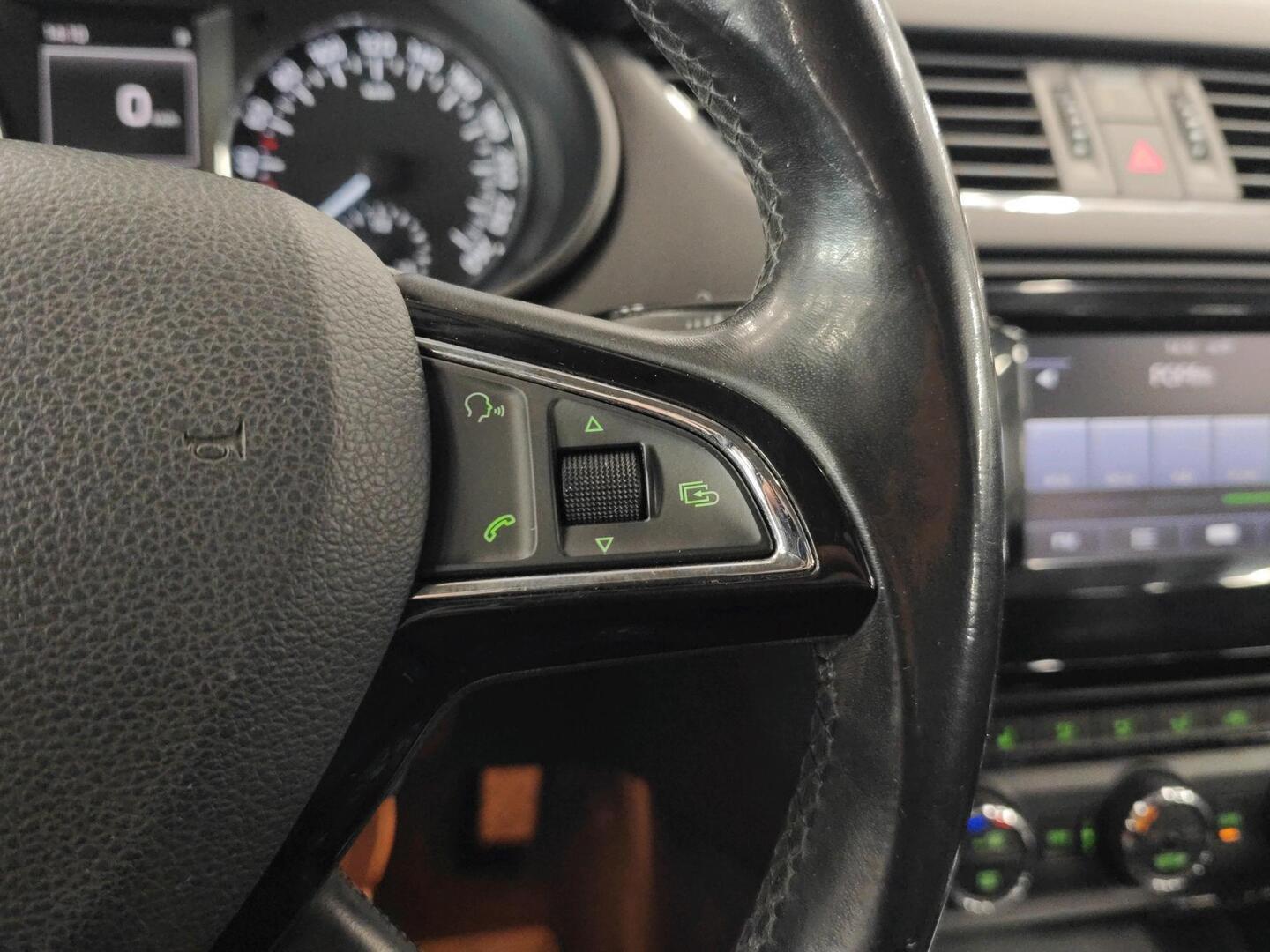 SKODA Octavia 2014