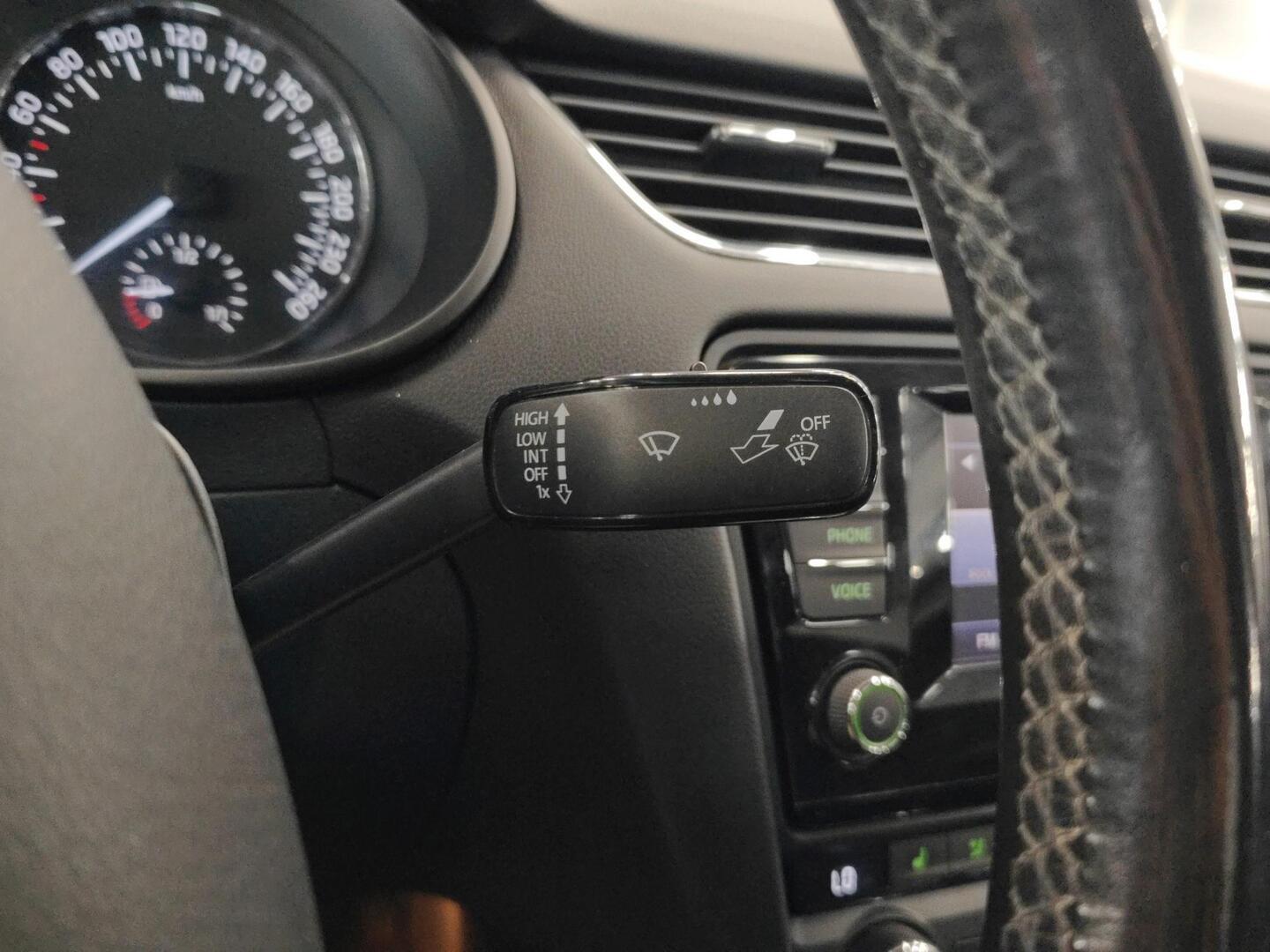 SKODA Octavia 2014