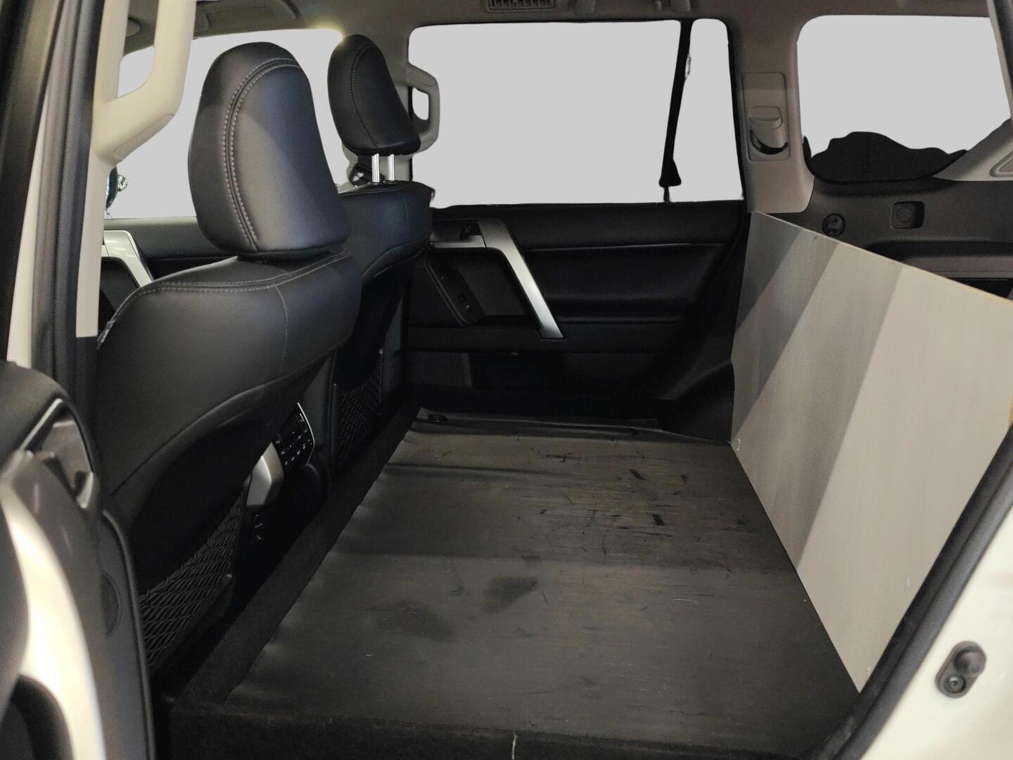 TOYOTA Land Cruiser 2021