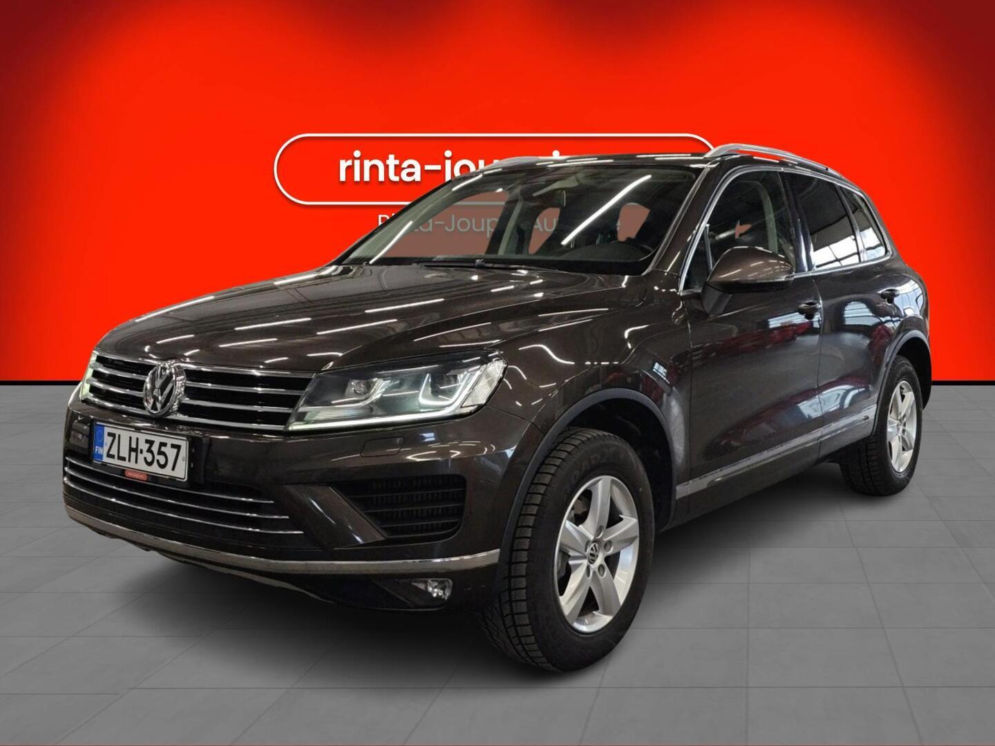 VOLKSWAGEN Touareg 2015