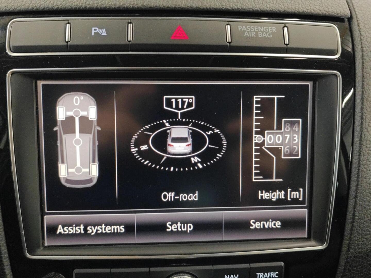 VOLKSWAGEN Touareg 2015