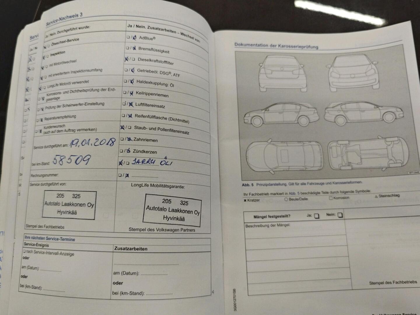 VOLKSWAGEN Touareg 2015