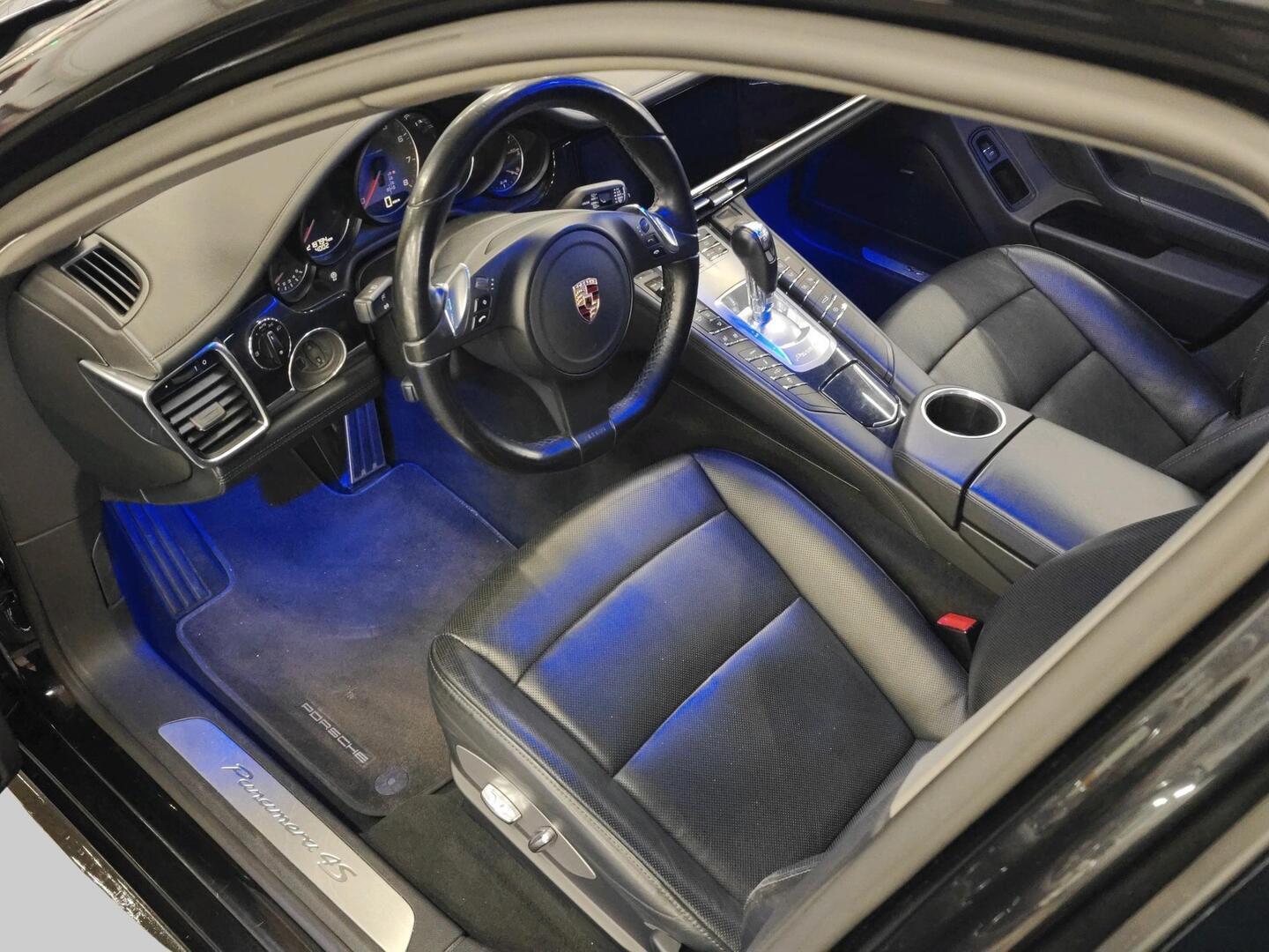 PORSCHE Panamera 2009