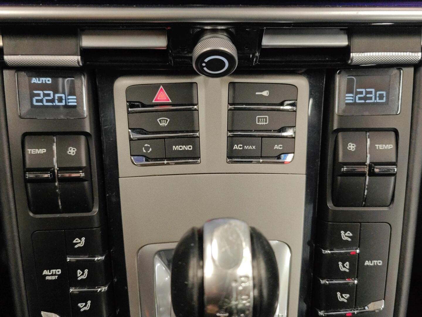 PORSCHE Panamera 2009