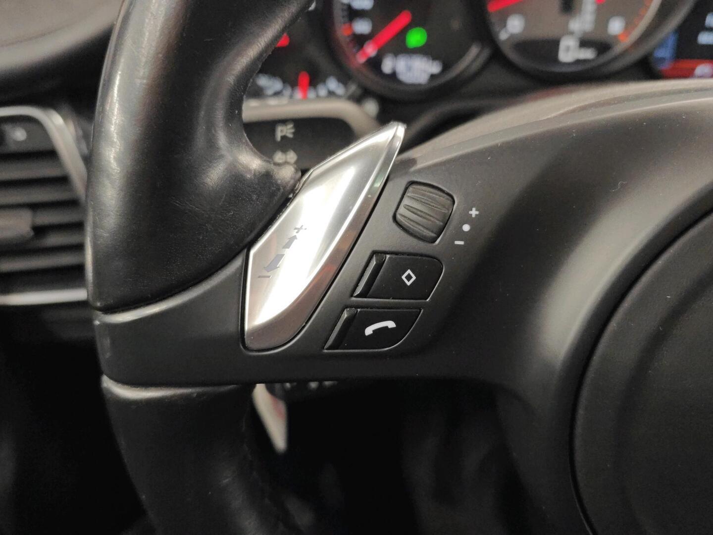 PORSCHE Panamera 2009