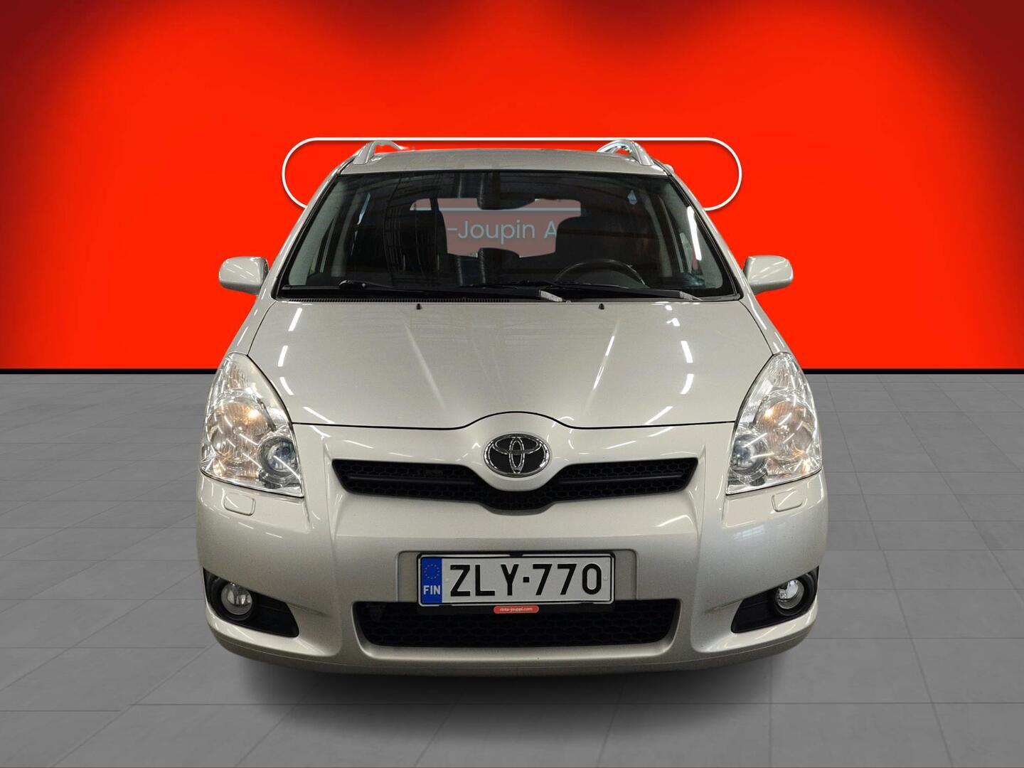 TOYOTA Corolla Verso 2008