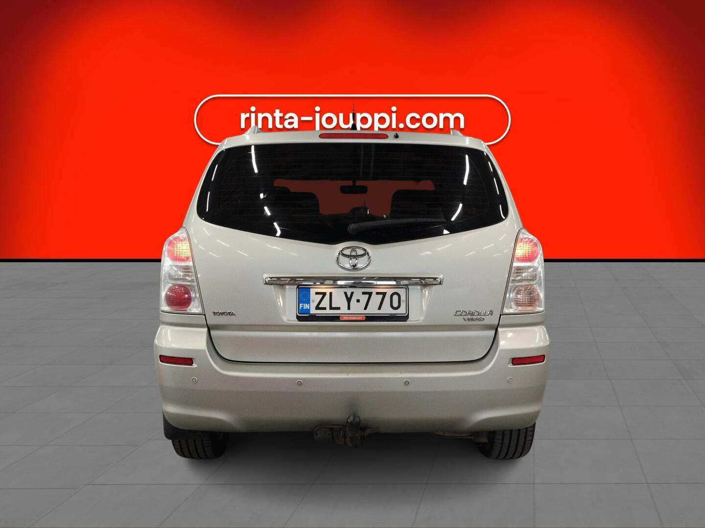TOYOTA Corolla Verso 2008