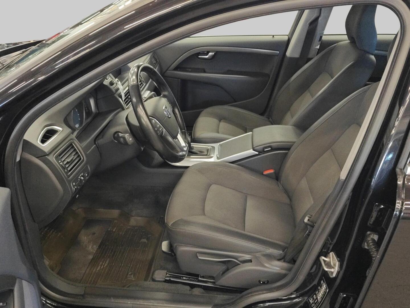 VOLVO XC70 2015