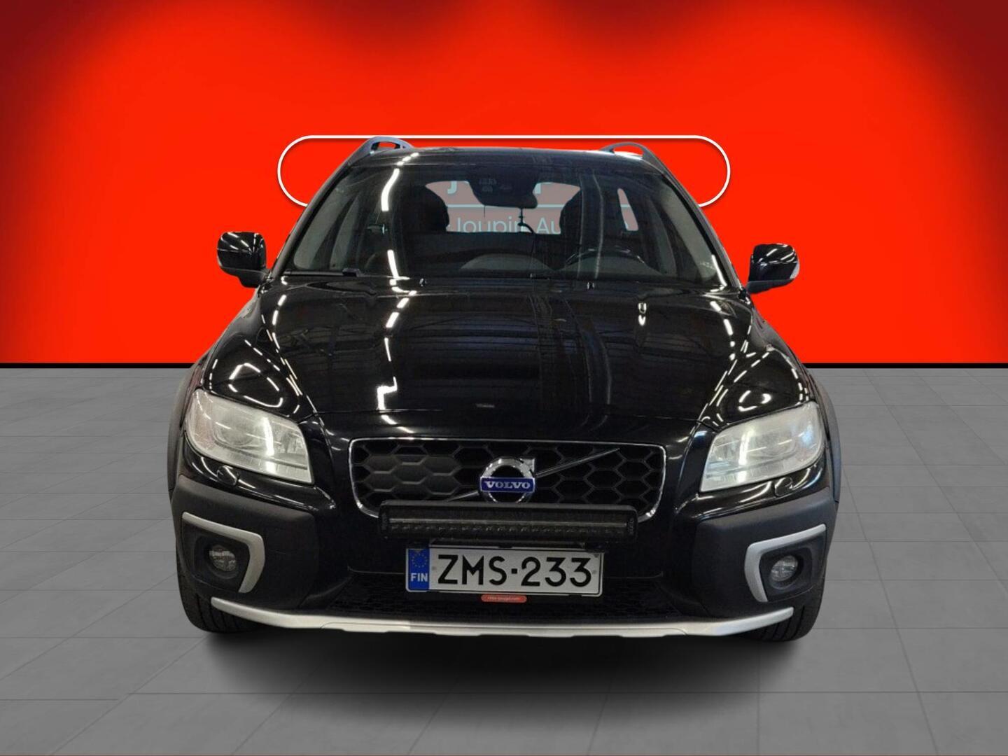 VOLVO XC70 2015