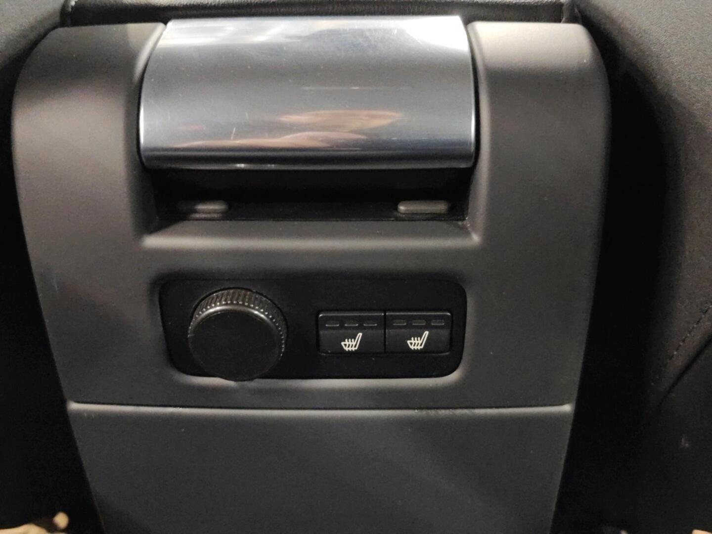 VOLVO XC70 2015