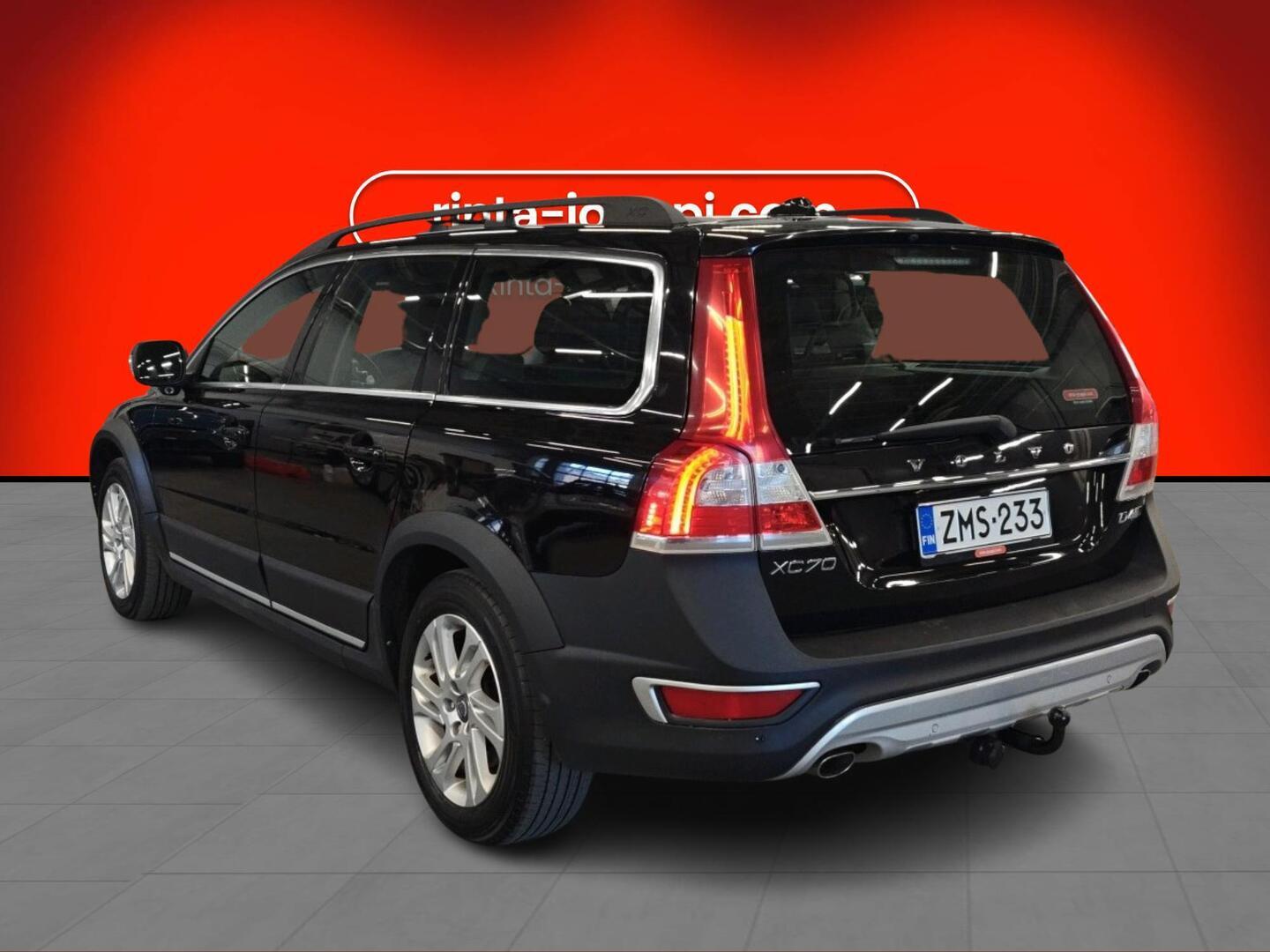 VOLVO XC70 2015