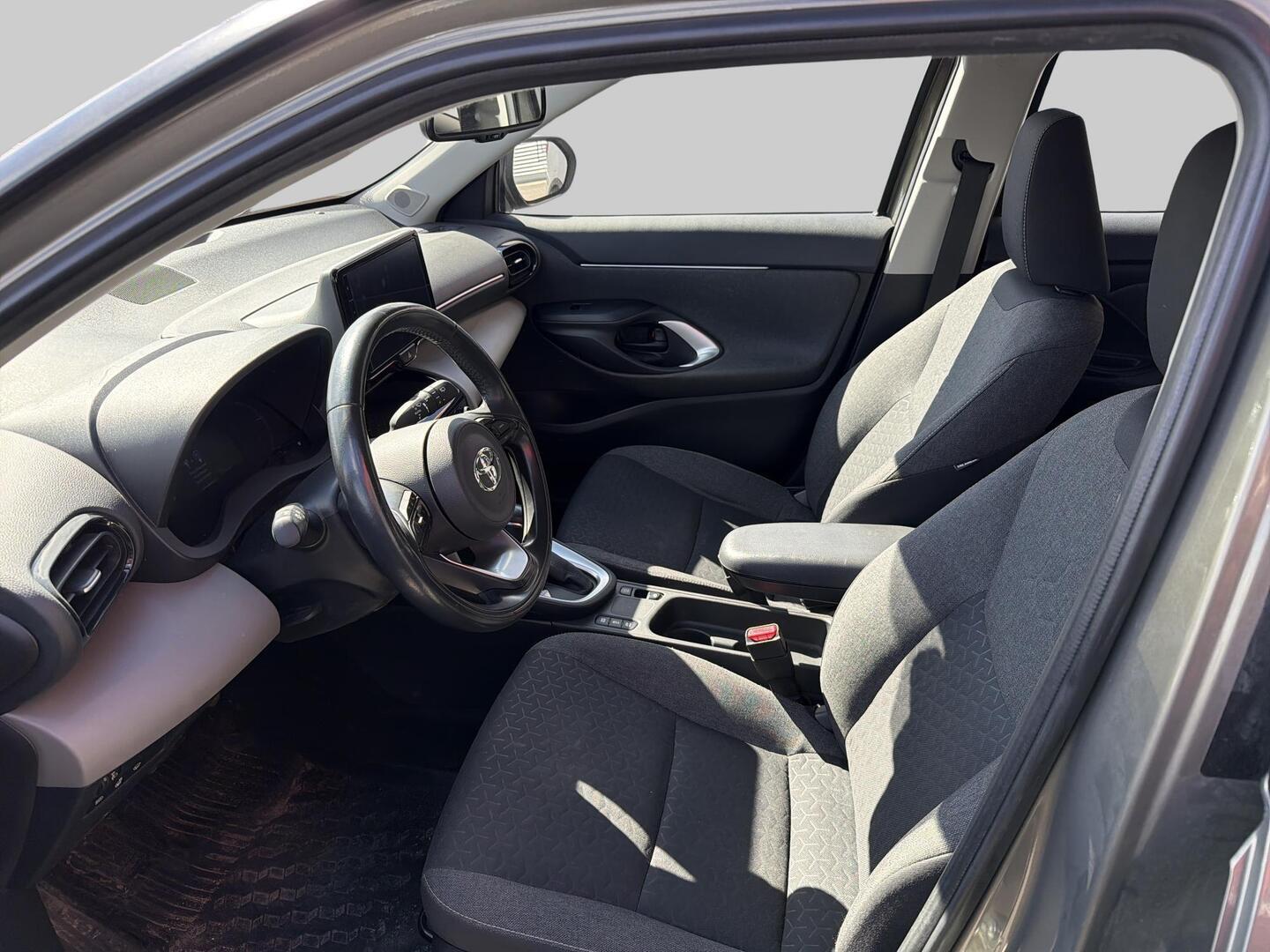 TOYOTA Yaris Cross 2022