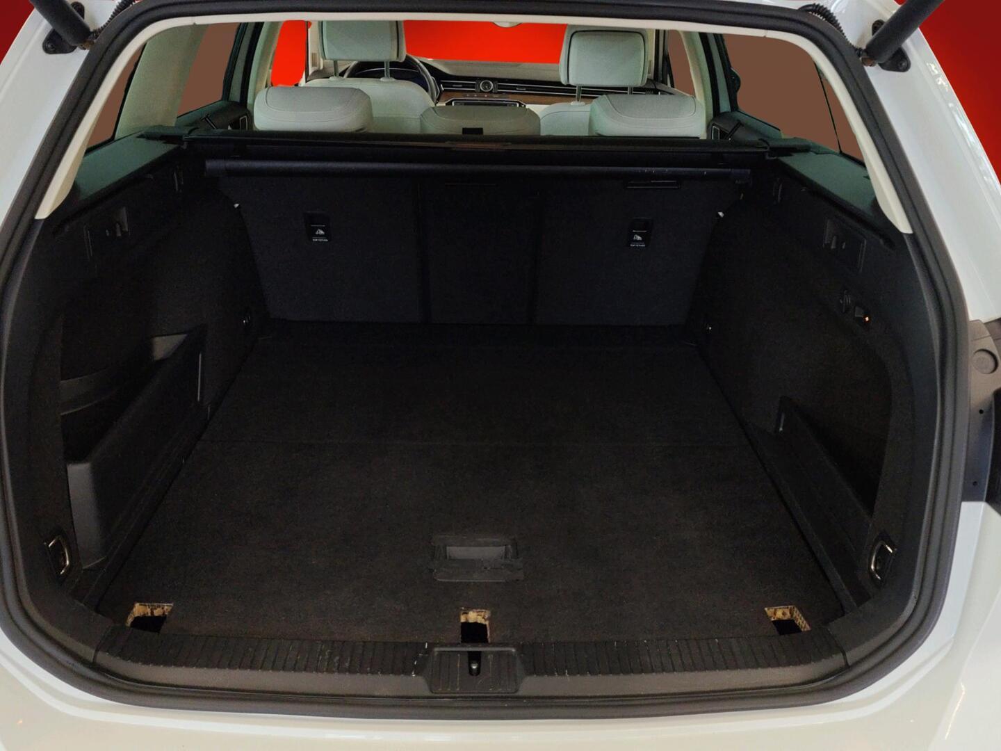 VOLKSWAGEN Passat 2016