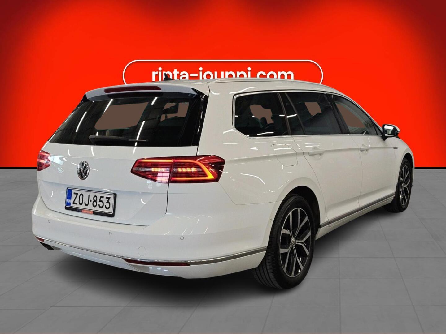 VOLKSWAGEN Passat 2016