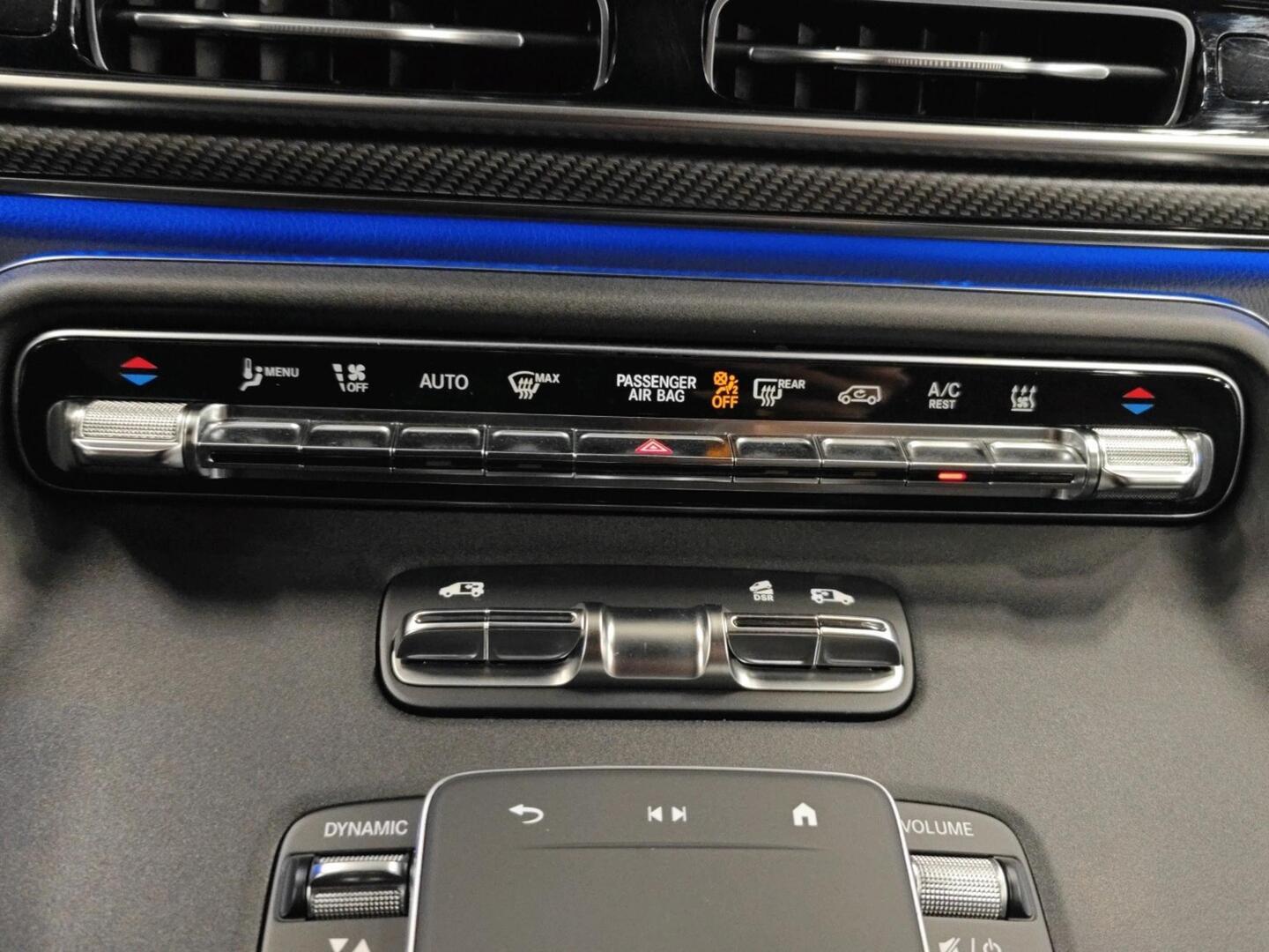 MERCEDES-BENZ V 2025
