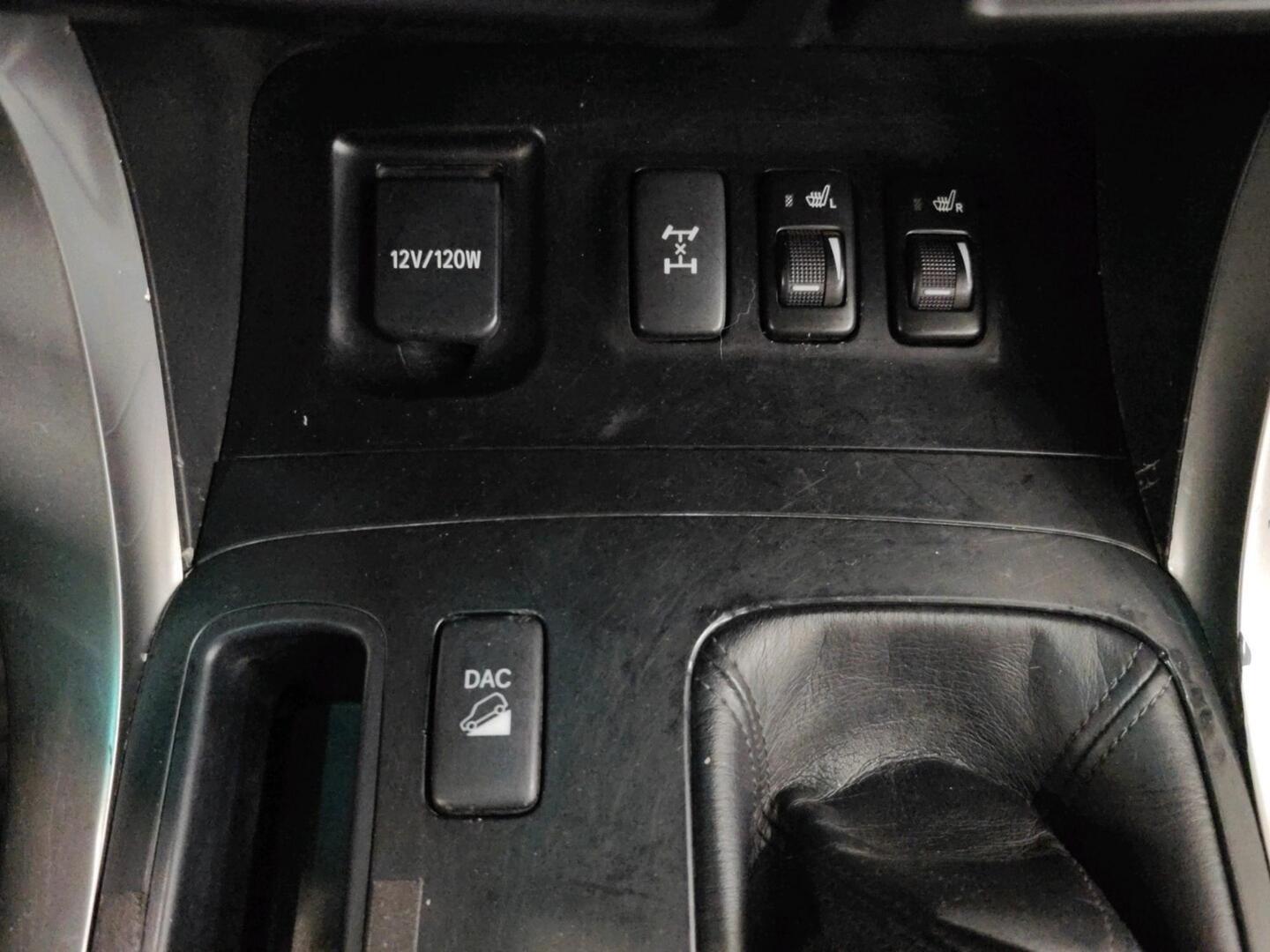 TOYOTA Land Cruiser 2004