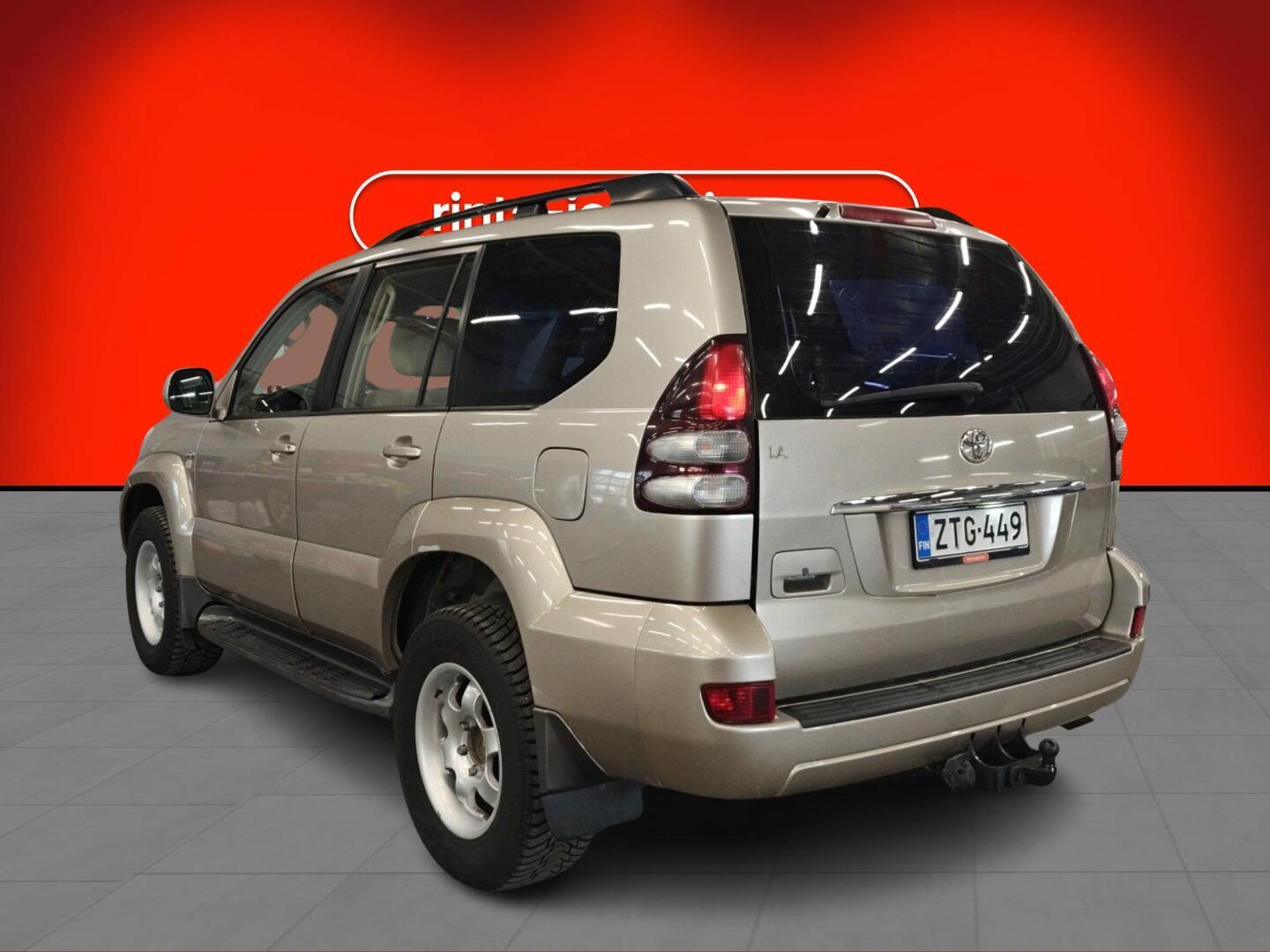 TOYOTA Land Cruiser 2004