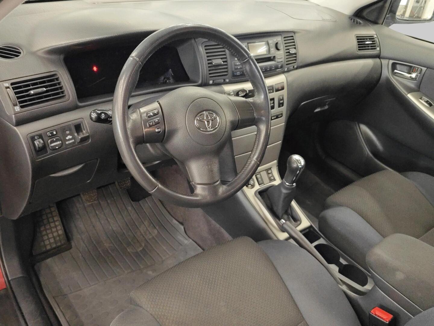 TOYOTA Corolla 2005