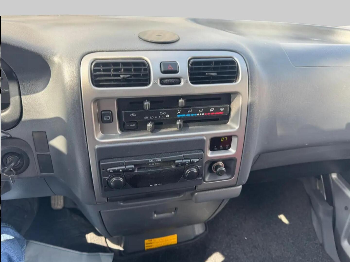 TOYOTA HIACE 2008