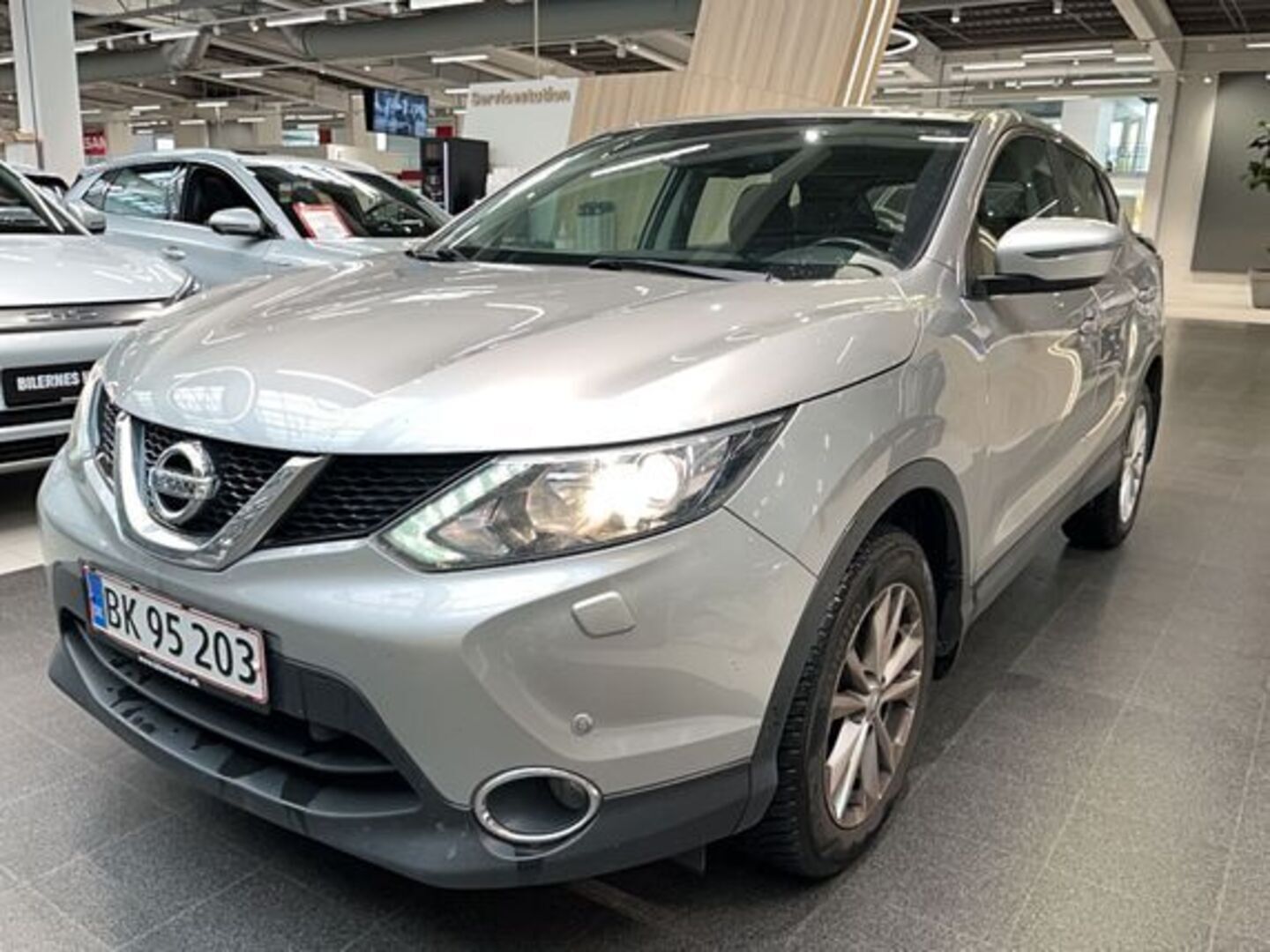 NISSAN QASHQAI 2017