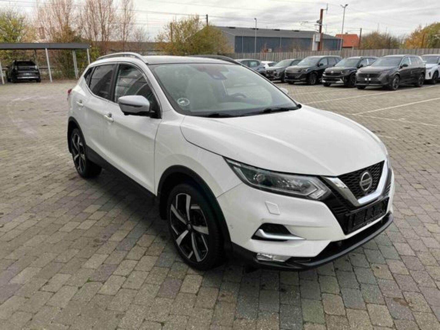 NISSAN QASHQAI 2019