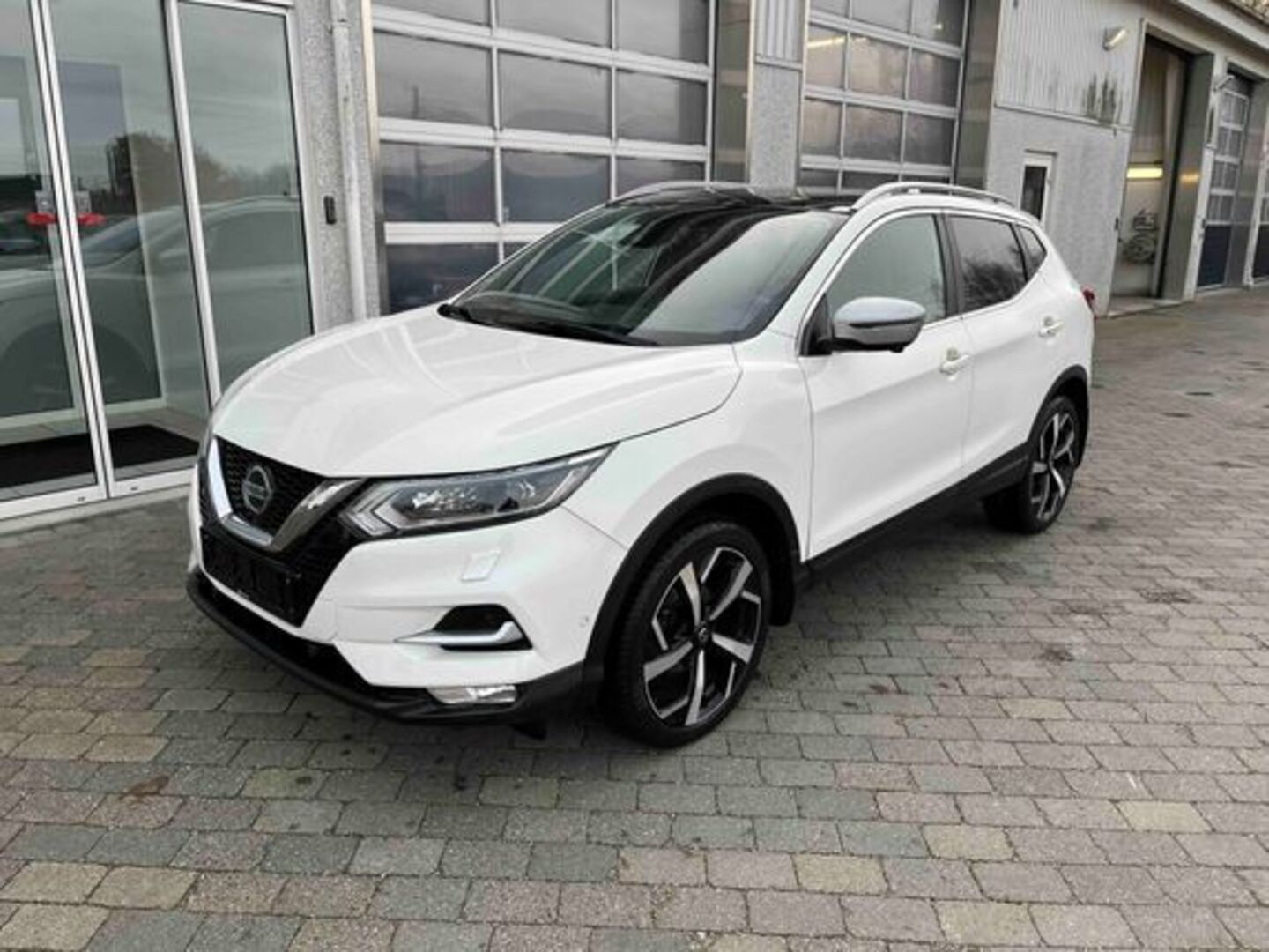 NISSAN QASHQAI 2019