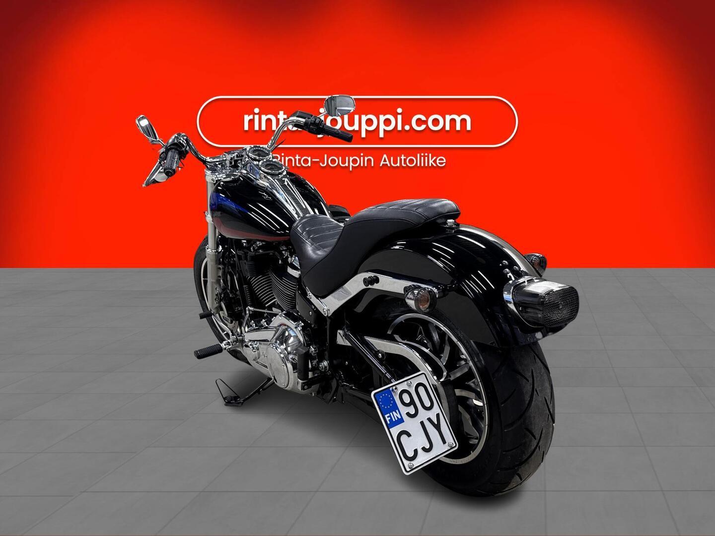 HARLEY-DAVIDSON SOFTAIL 2020