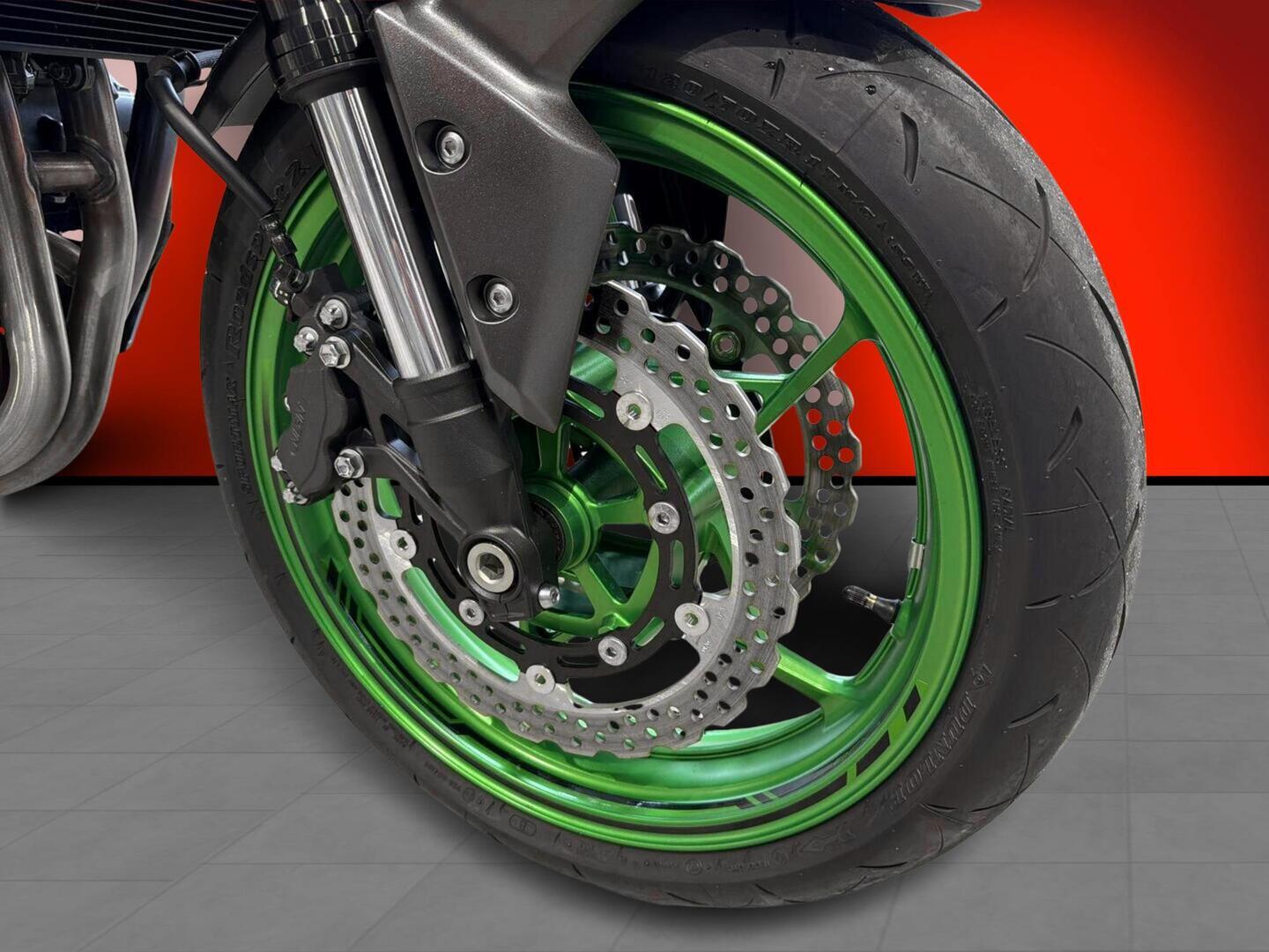 KAWASAKI Z 2024