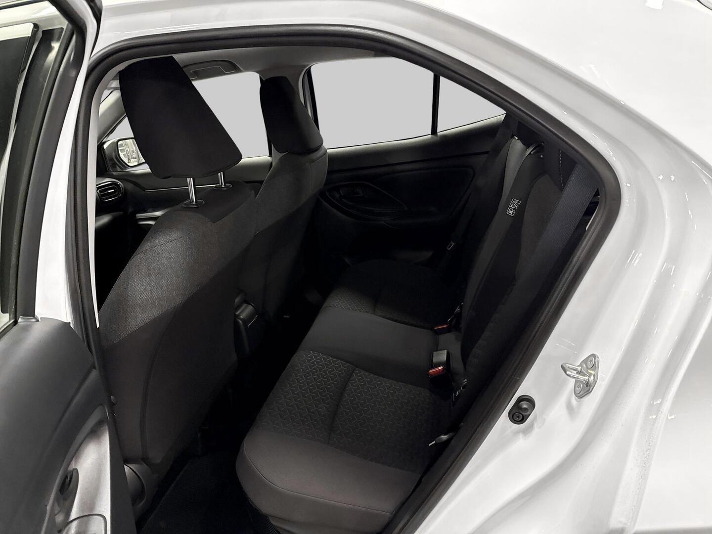 TOYOTA YARIS CROSS 2024