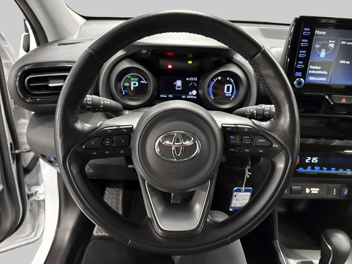 TOYOTA YARIS CROSS 2024