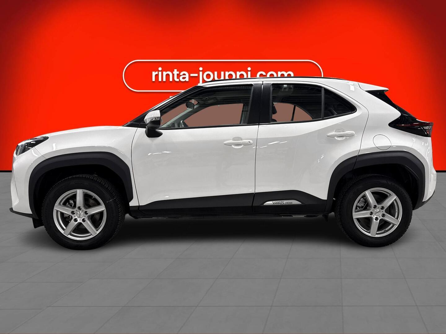 TOYOTA YARIS CROSS 2024