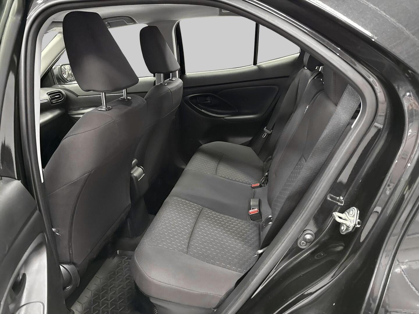 TOYOTA YARIS CROSS 2024