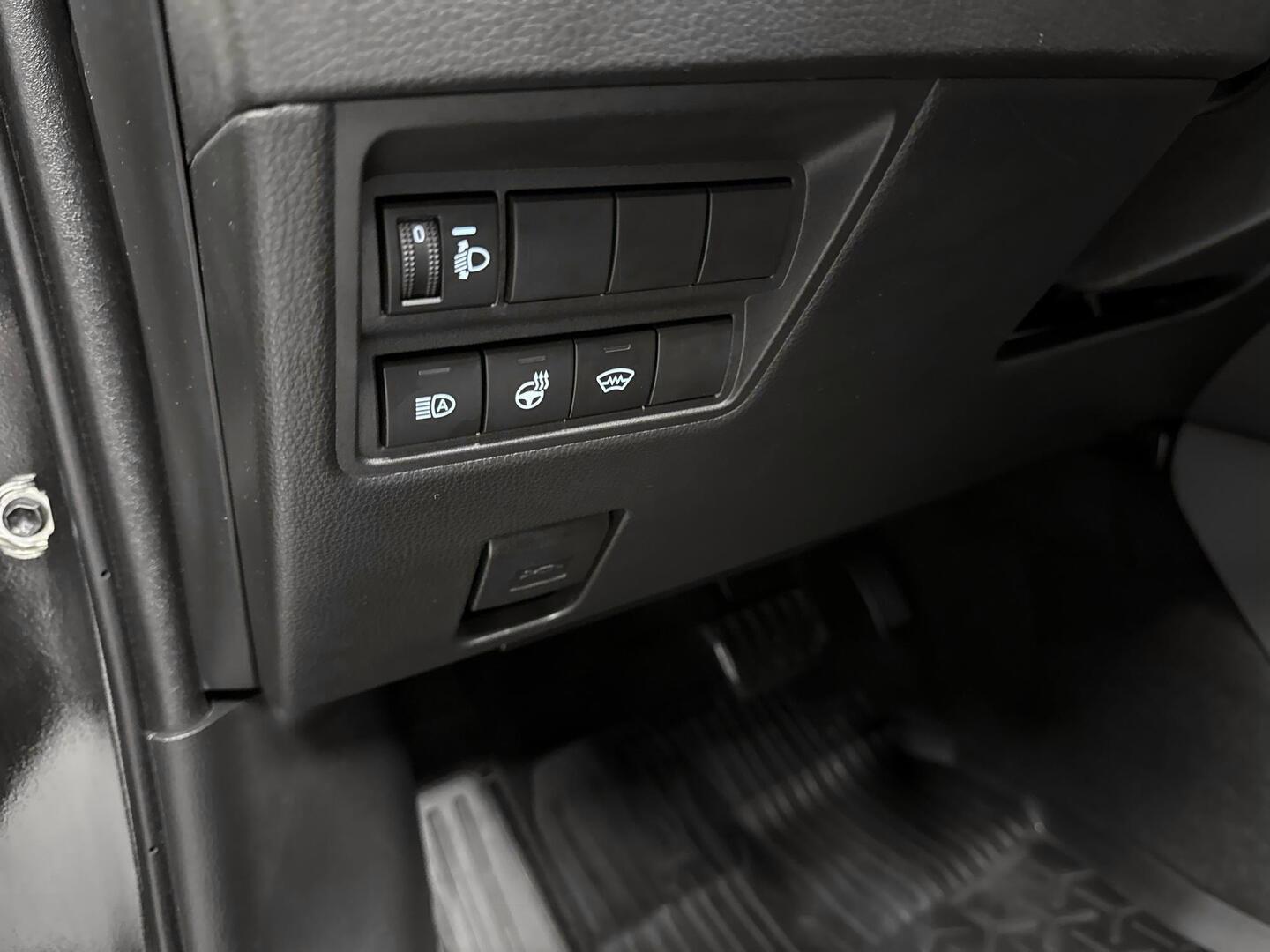 TOYOTA YARIS CROSS 2024