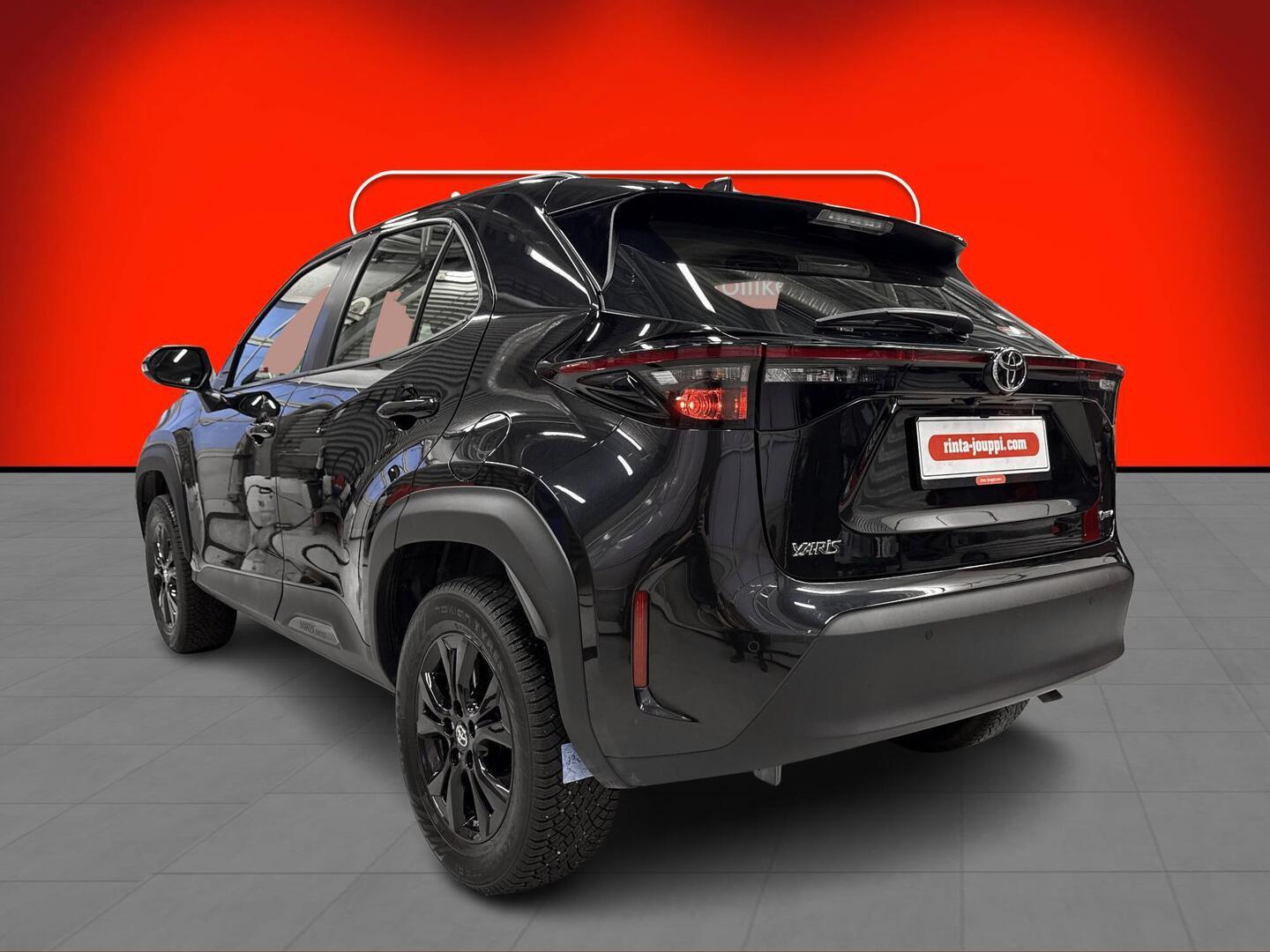 TOYOTA YARIS CROSS 2024