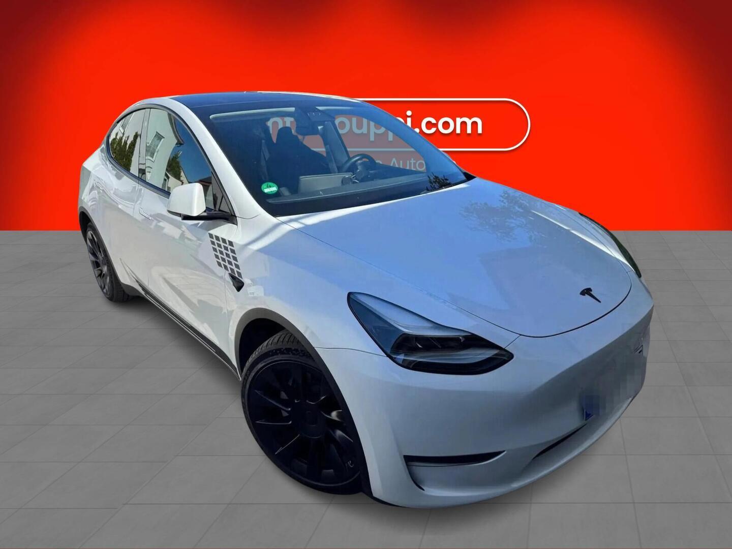 TESLA MODEL Y 2023