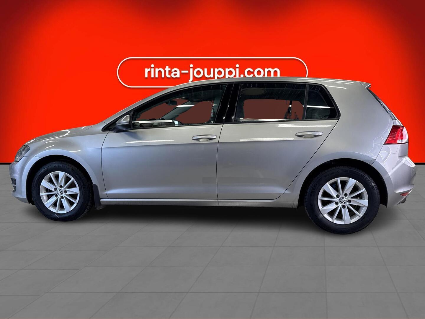 VOLKSWAGEN Golf 2013