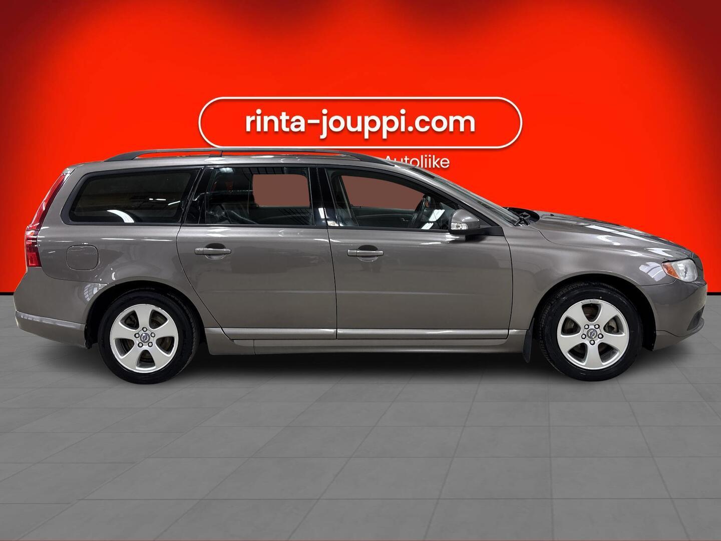 VOLVO V70 2008