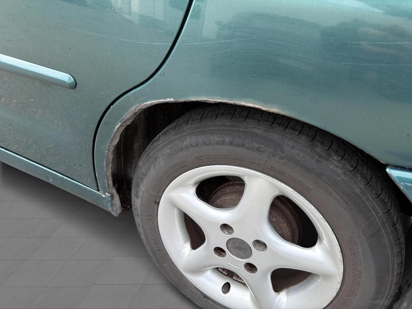 VOLKSWAGEN Polo 1999