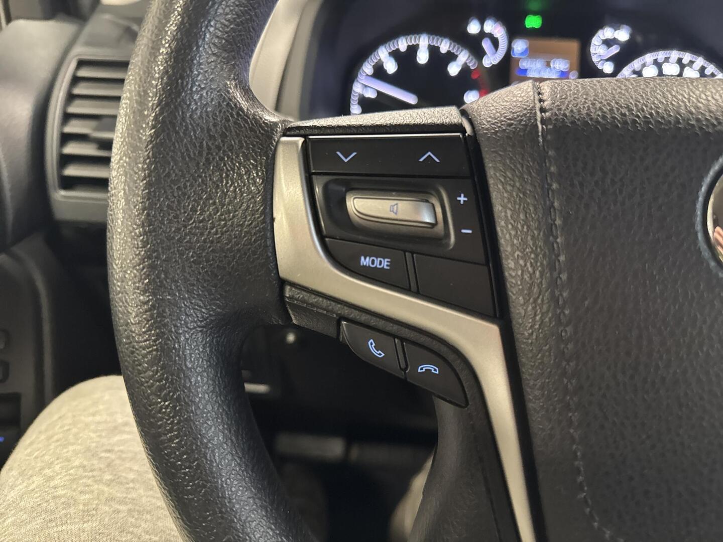 TOYOTA Land Cruiser 2020