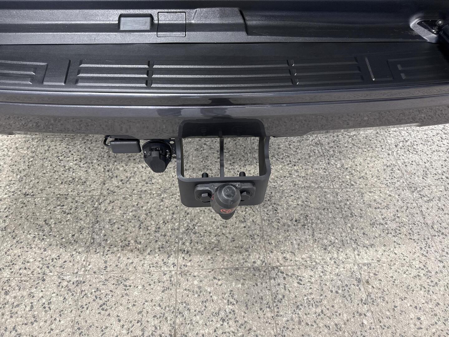 TOYOTA Land Cruiser 2020